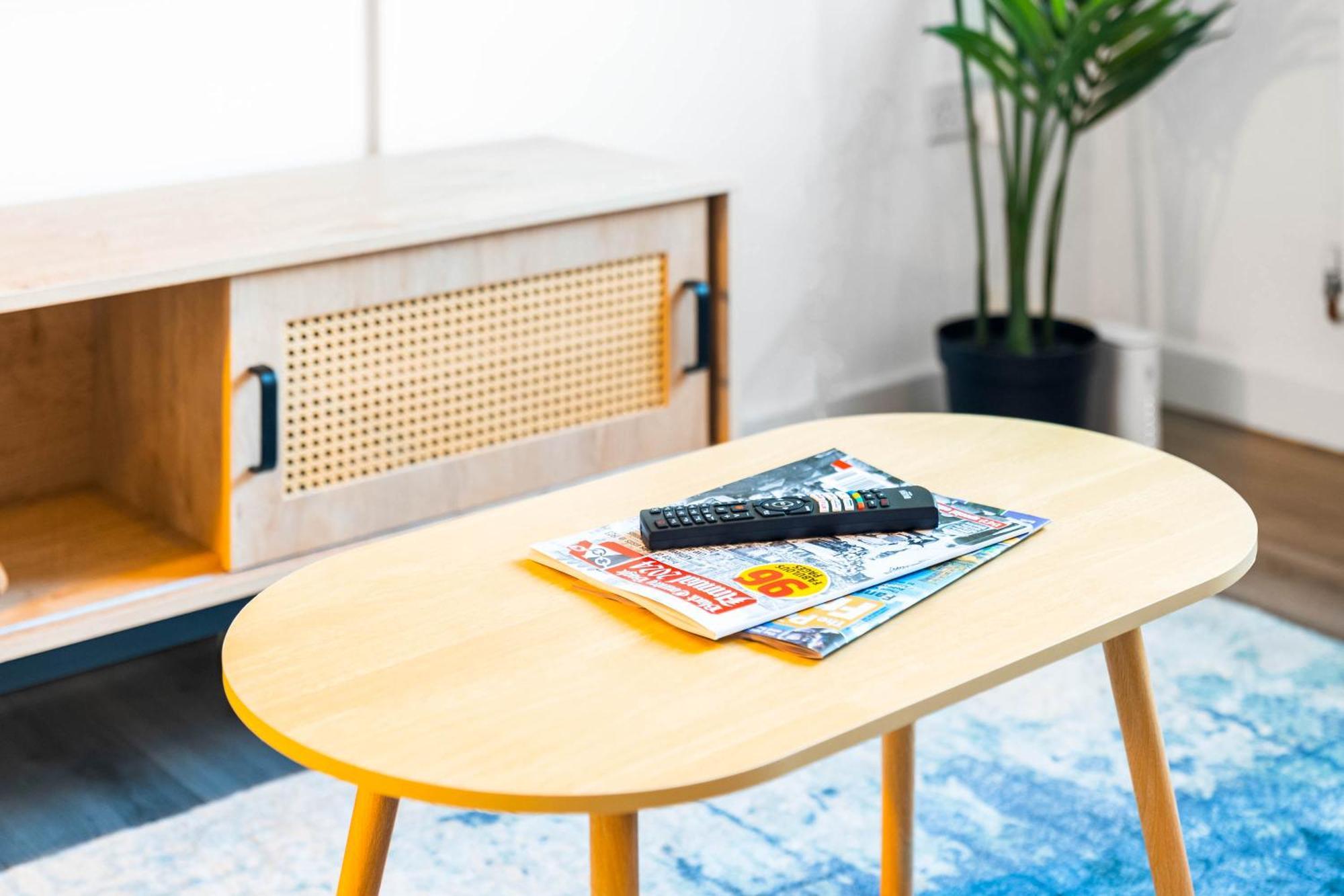Modern Apartment - Cradley Heath - Top Rated - Netflix - Wifi - 1Mh สเมทิก ภายนอก รูปภาพ