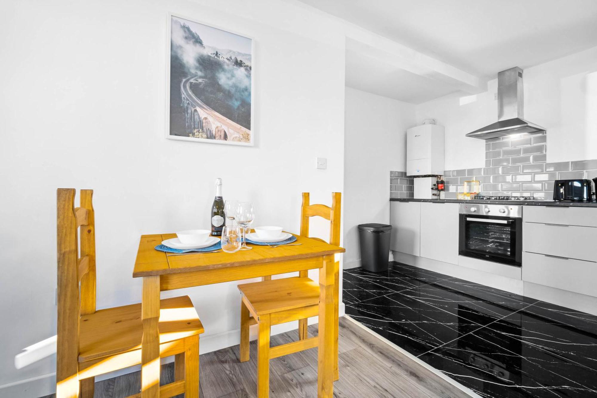 Modern Apartment - Cradley Heath - Top Rated - Netflix - Wifi - 1Mh สเมทิก ภายนอก รูปภาพ